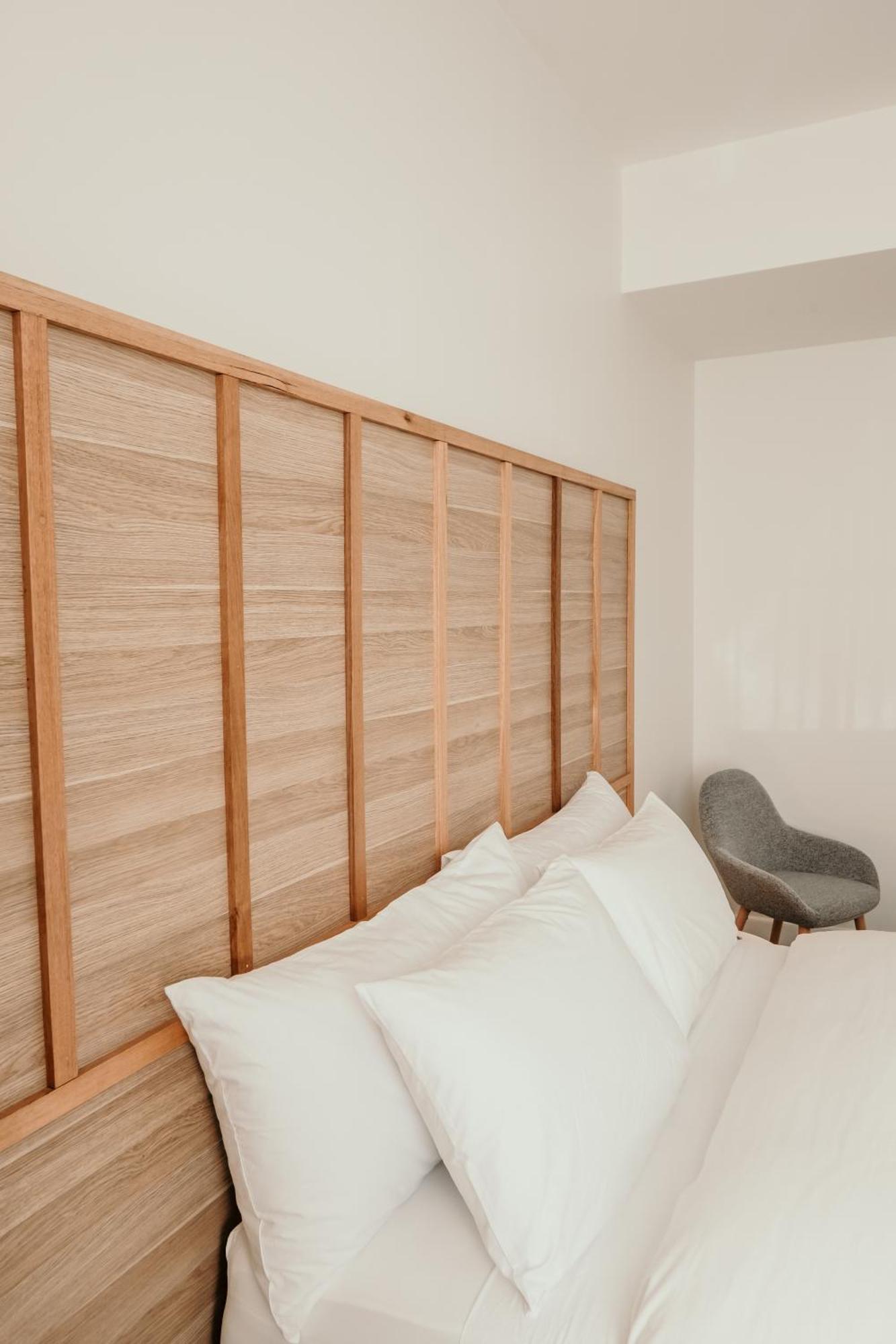 The Oak & Anchor Hotel Порт-Фері Екстер'єр фото A headboard
